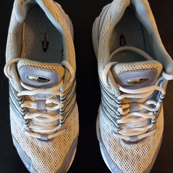 Adidas Attune Womems Size 8 - Picture 4 of 7